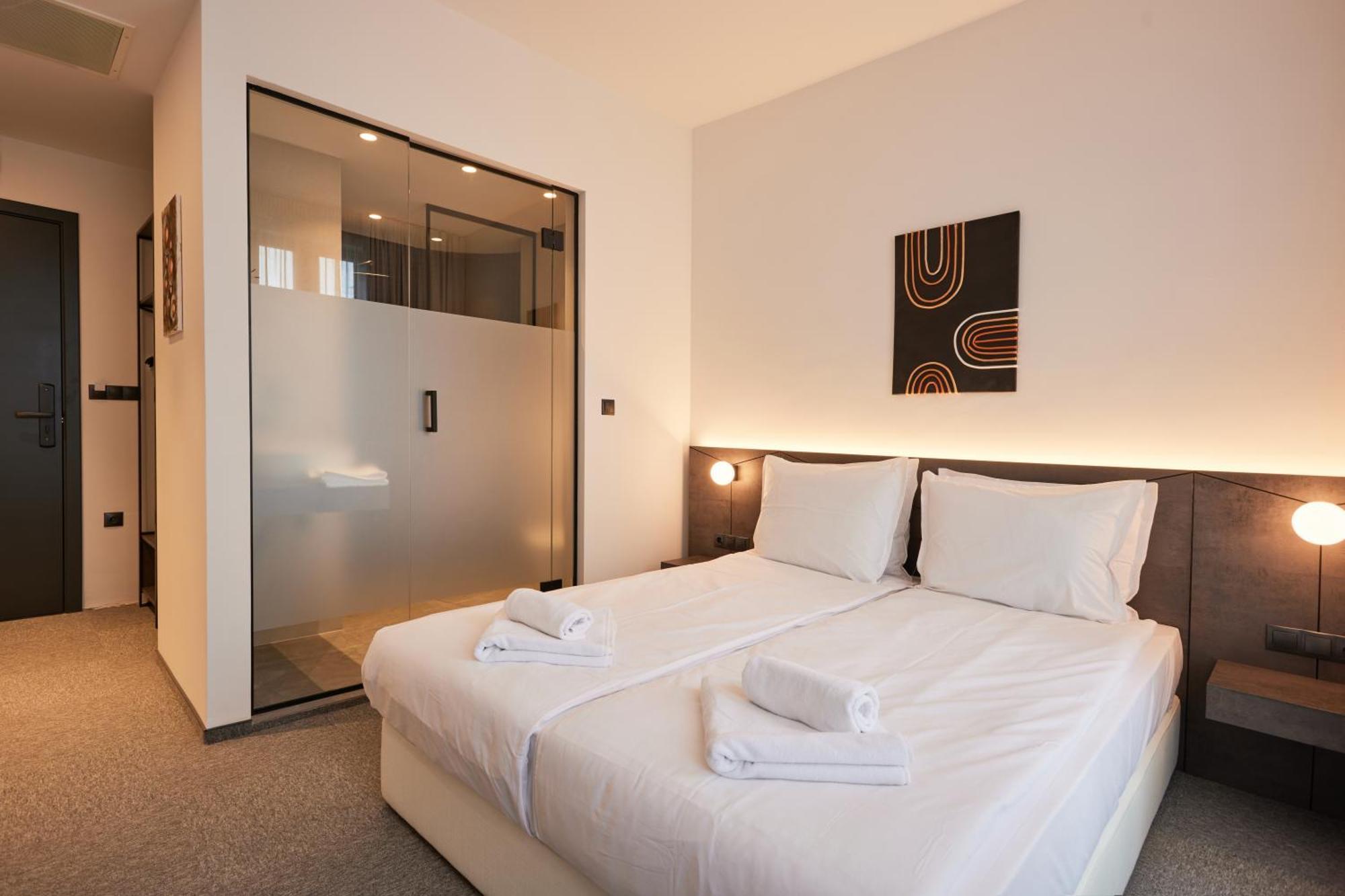 Bizarre Boutique Hotel Varna Bagian luar foto