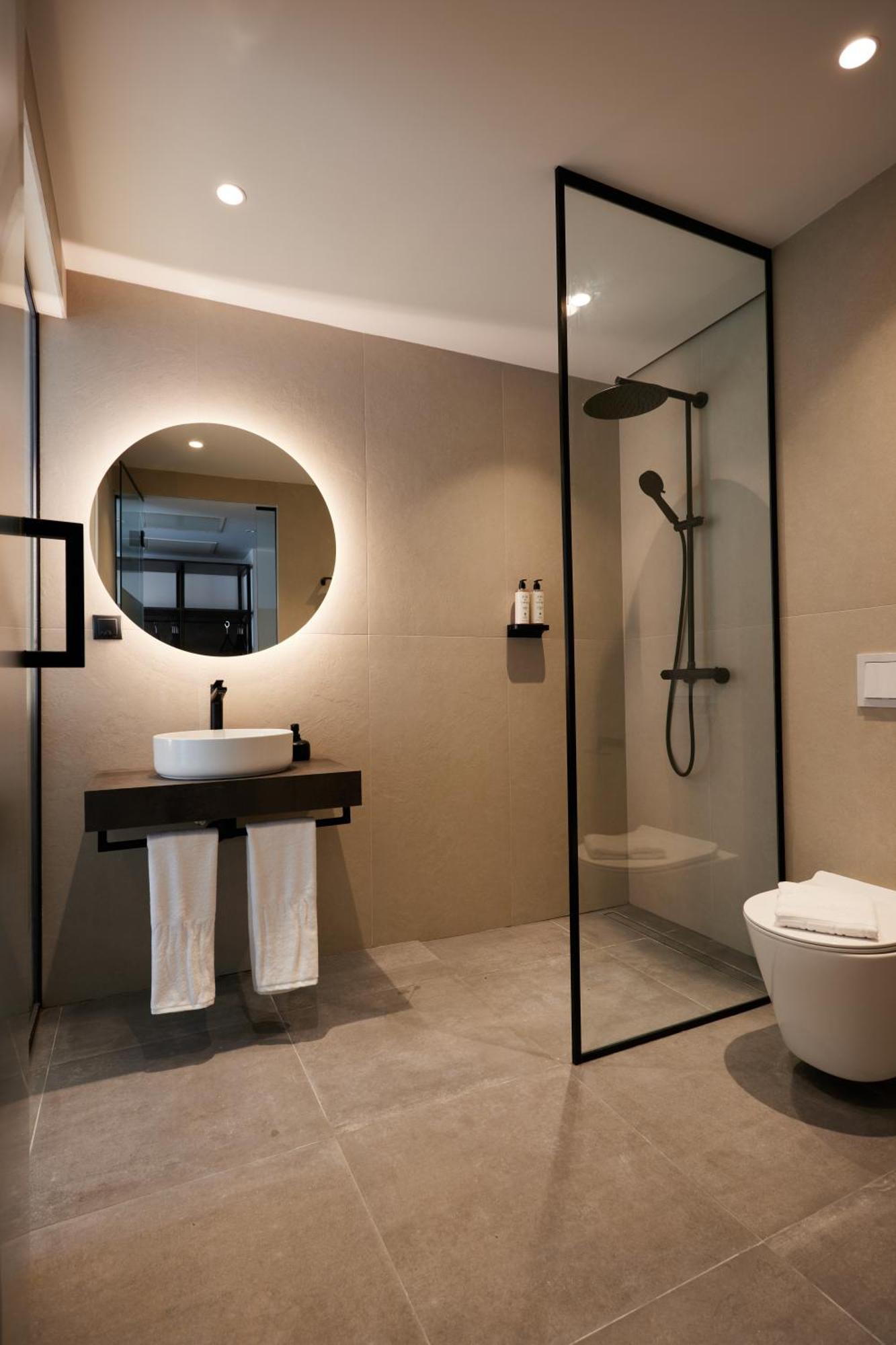 Bizarre Boutique Hotel Varna Bagian luar foto