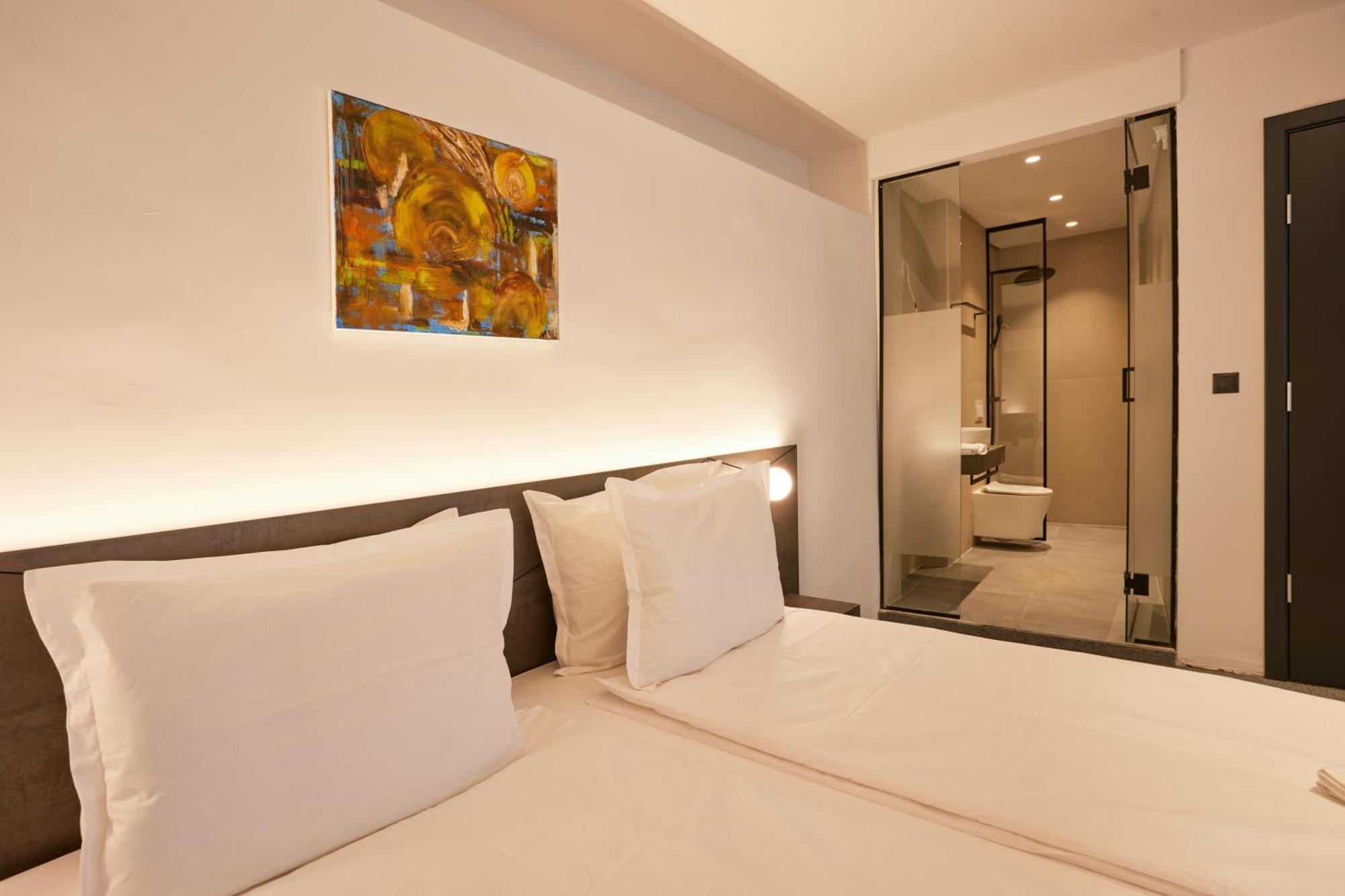 Bizarre Boutique Hotel Varna Bagian luar foto